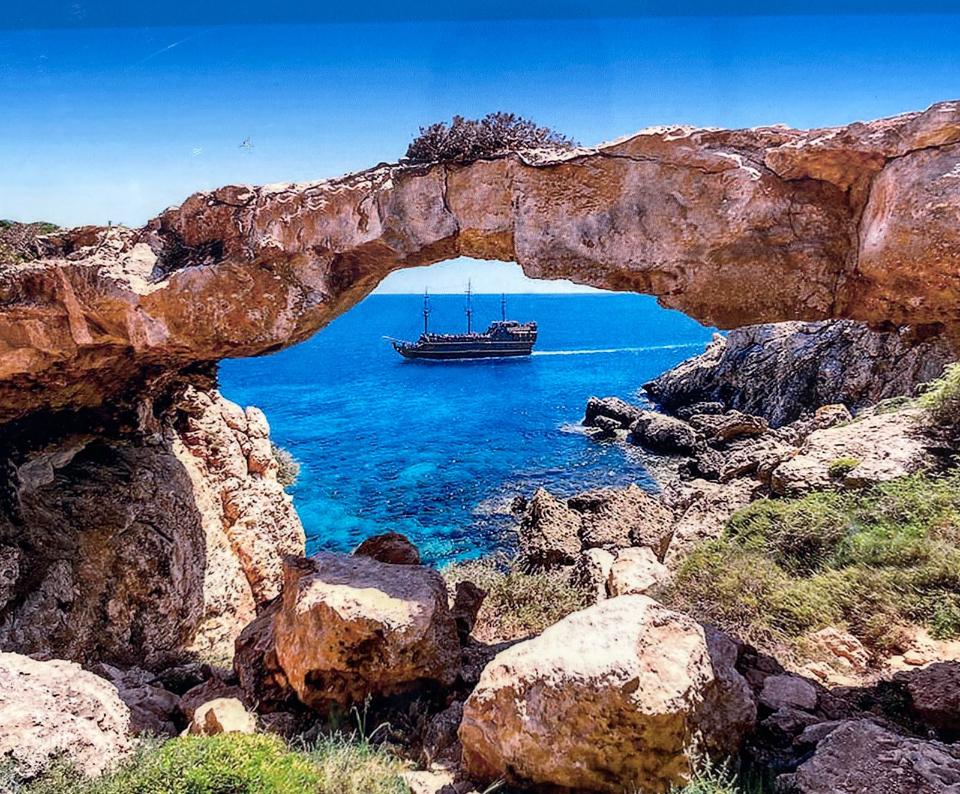 b2943ffc-c637-48e5-9c2e-ec7a49ba9f47